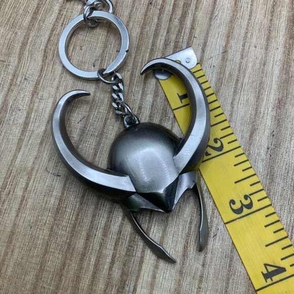 Loki's Helmet Marvel Universe The Avengers Key Ring Chain - Picture 4 of 6